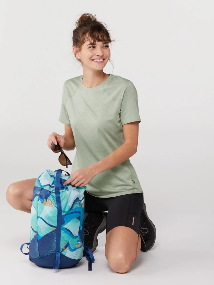 Rei Co-Op Women' Crew Top Lightweight Base Layer 4 Rei Co-Op Women' Crew Top Lightweight Base Layer - Image 4