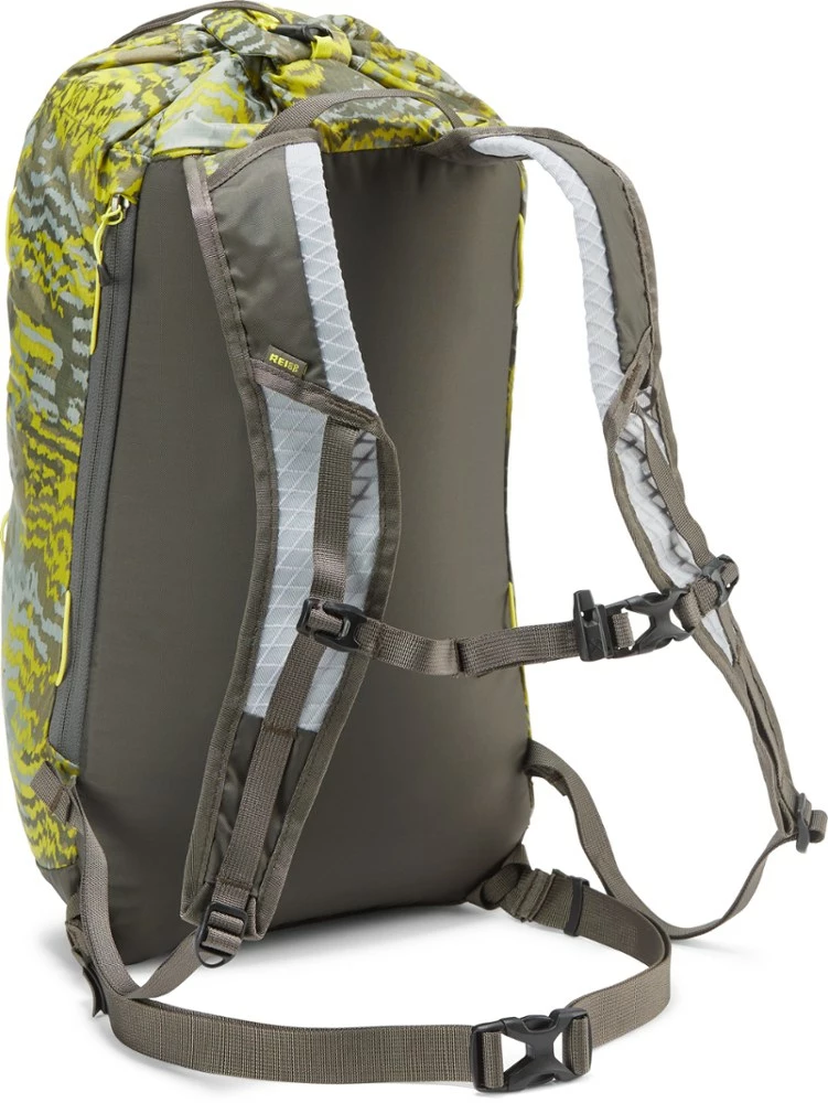 REI Co-op Flash 18 Print Pack 5 REI Co-op Flash 18 Print Pack - Image 5