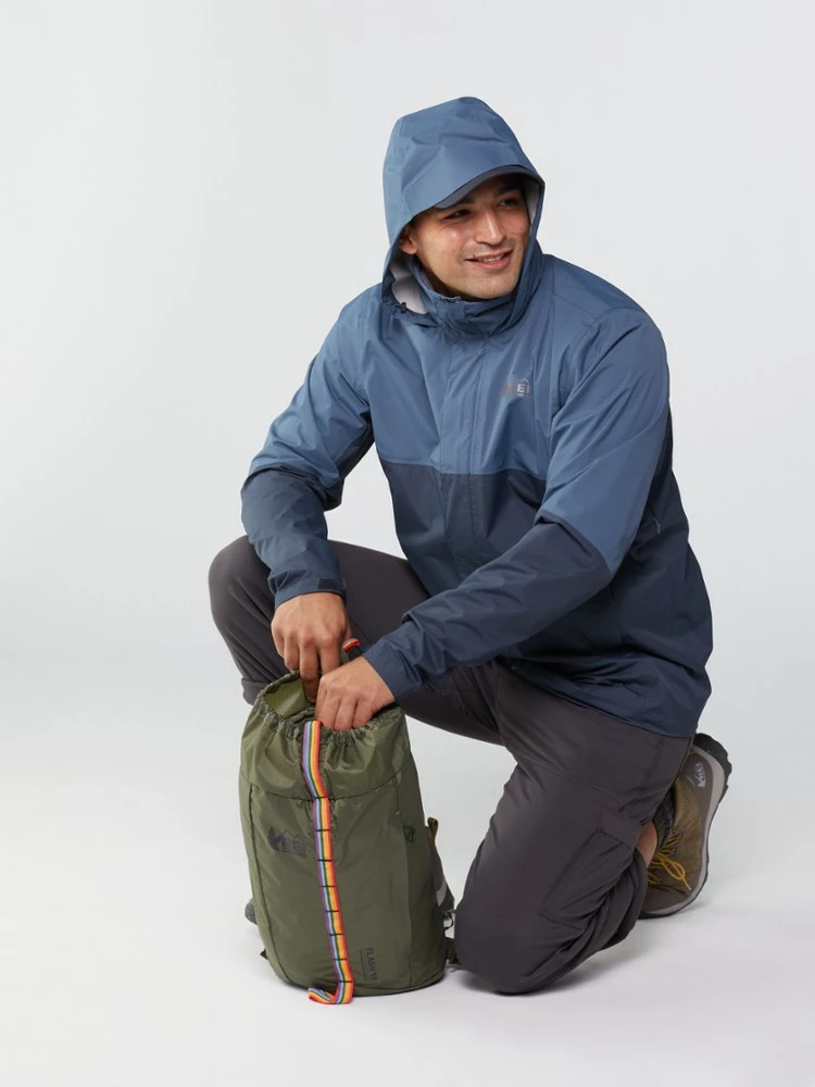 Rei Co-Op Rainier Men' Rain Jacket Tall Size 4 Rei Co-Op Rainier Men' Rain Jacket Tall Size - Image 4