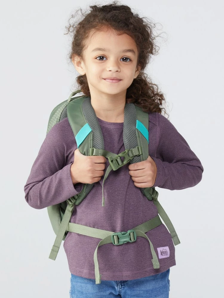 REI Co-op Tarn 12 Pack - Kids' 3 REI Co-op Tarn 12 Pack - Kids' - Image 3