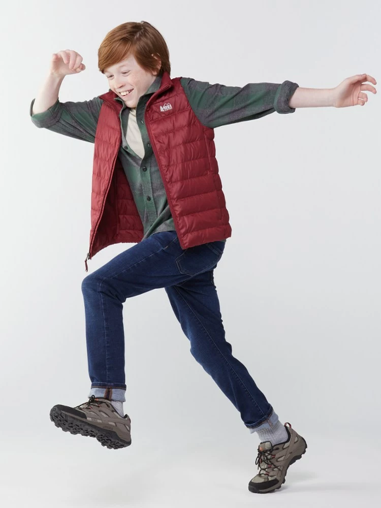 REI Co-op 650 Down Vest - Kids' 4 REI Co-op 650 Down Vest - Kids' - Image 4