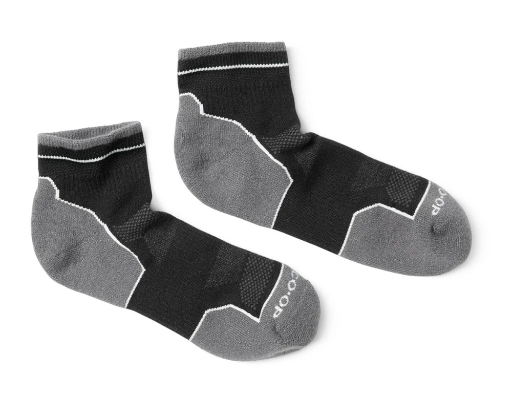 Rei Co-Op Coolmax Sock Ecomade Lightweight Flash Quarter 2 Rei Co-Op Coolmax Sock Ecomade Lightweight Flash Quarter - Image 2